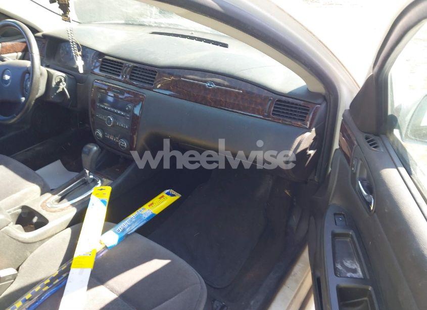 Photo 5 of 2013 Chevrolet Impala LT (VIN 2G1WG5E39D1234372)