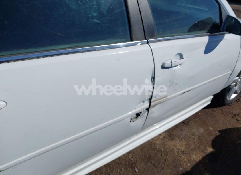 Photo 6 of 2013 Chevrolet Impala LT (VIN 2G1WG5E39D1234372)