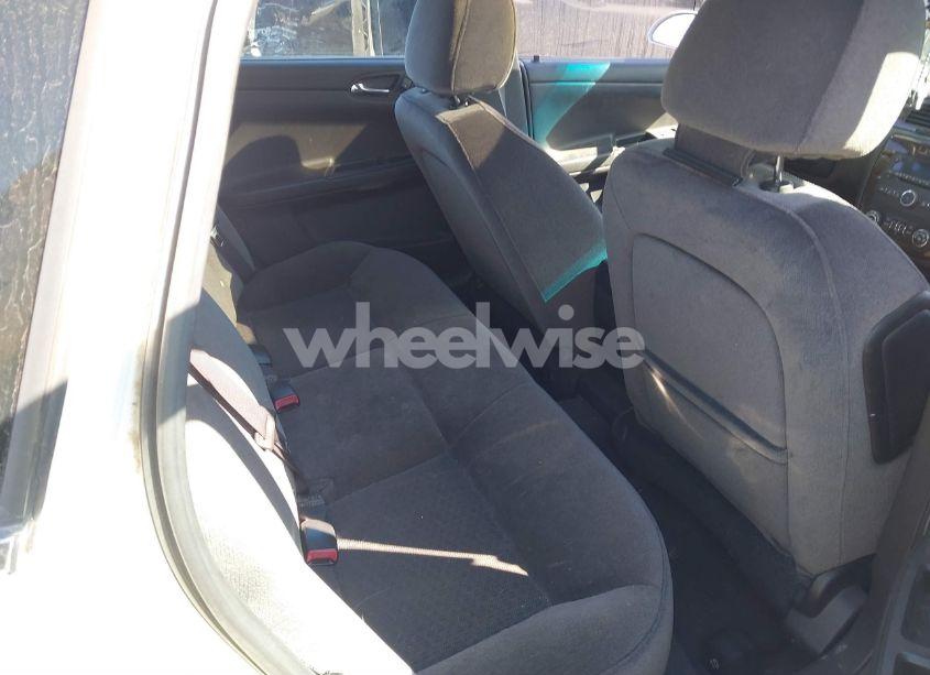 Photo 8 of 2013 Chevrolet Impala LT (VIN 2G1WG5E39D1234372)