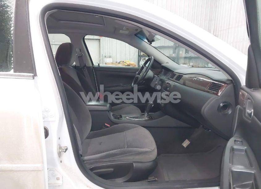 Photo 5 of 2013 Chevrolet Impala LT (VIN 2G1WG5E39D1259109)