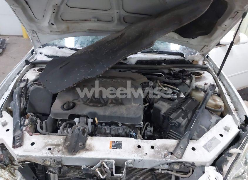 Photo 10 of 2012 Chevrolet Impala LT (VIN 2G1WG5E3XC1175363)