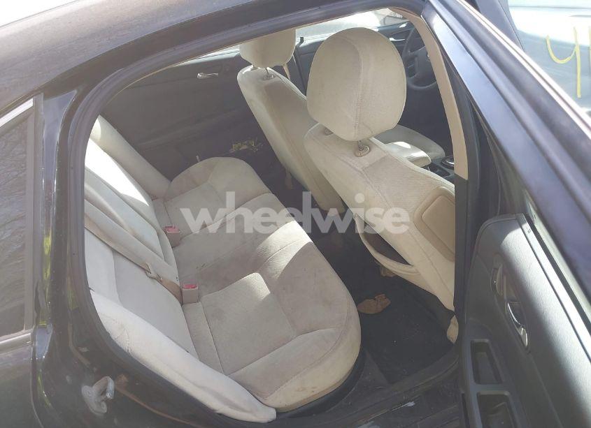 Photo 8 of 2012 Chevrolet Impala LT (VIN 2G1WG5E3XC1288648)