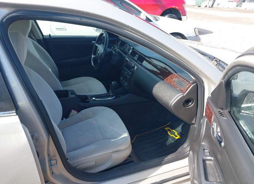 Photo 5 of 2012 Chevrolet Impala LT (VIN 2G1WG5E3XC1312009)