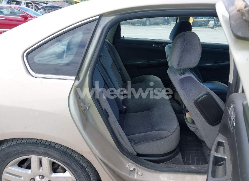 Photo 8 of 2012 Chevrolet Impala LT (VIN 2G1WG5E3XC1326007)