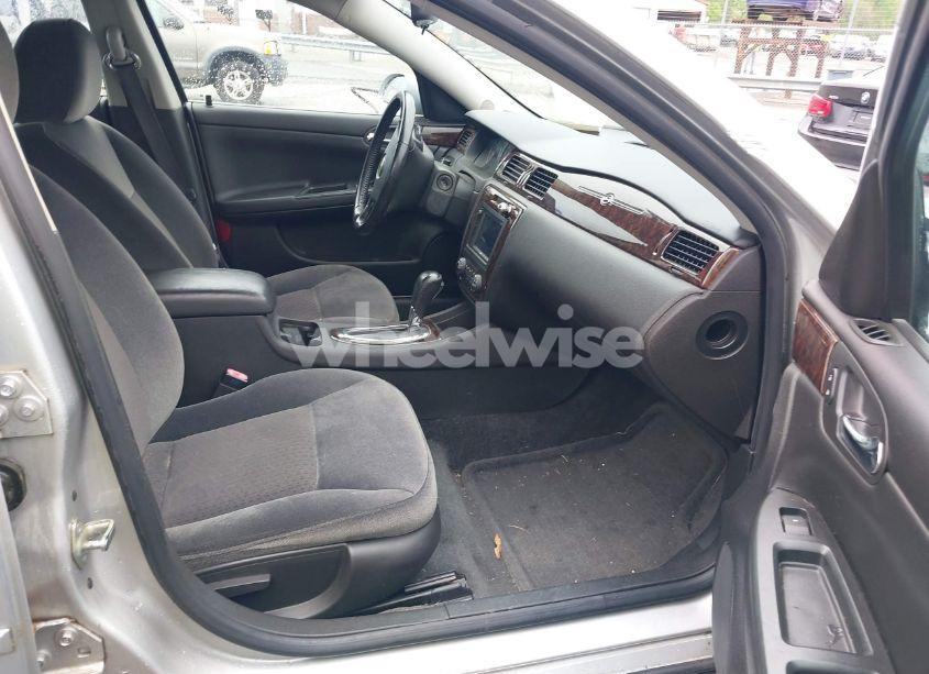 Photo 5 of 2013 Chevrolet Impala LT (VIN 2G1WG5E3XD1101815)