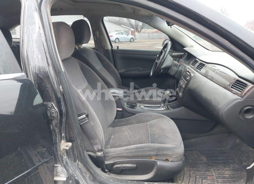 Photo 5 of 2013 Chevrolet Impala LT (VIN 2G1WG5E3XD1109056)