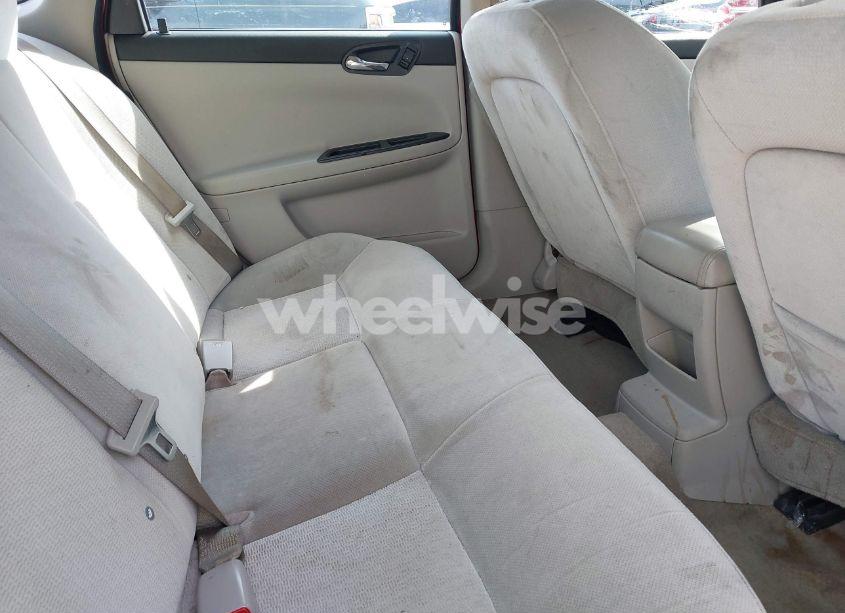 Photo 8 of 2013 Chevrolet Impala LT (VIN 2G1WG5E3XD1232677)