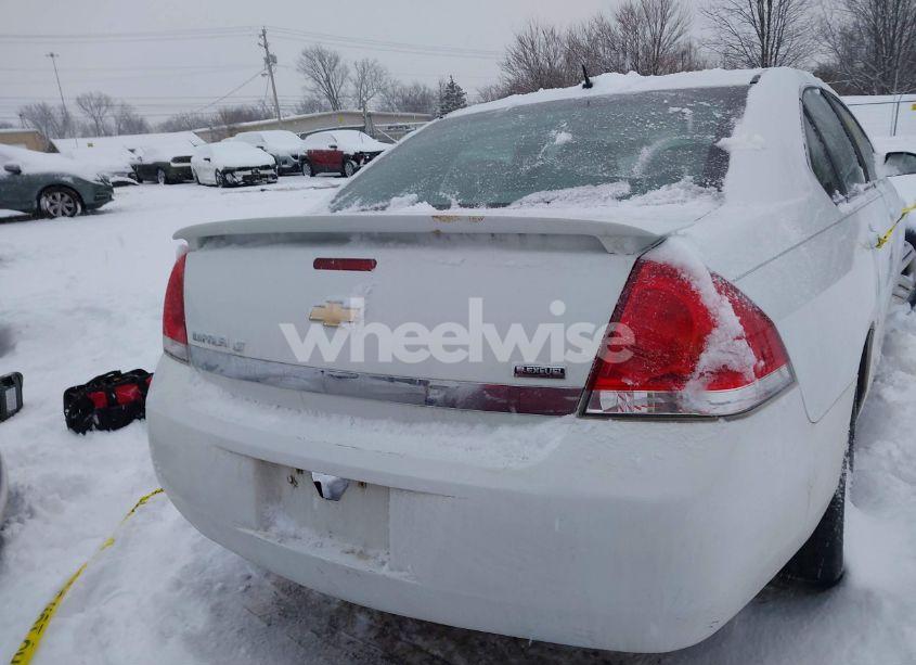 Photo 16 of 2011 Chevrolet Impala LT (VIN 2G1WG5EK0B1104100)