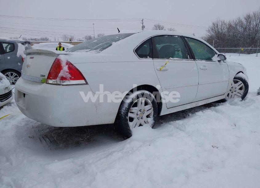Photo 4 of 2011 Chevrolet Impala LT (VIN 2G1WG5EK0B1104100)
