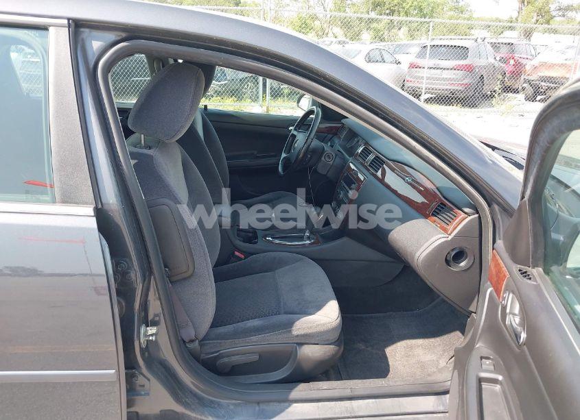 Photo 5 of 2011 Chevrolet Impala LT (VIN 2G1WG5EK0B1291824)