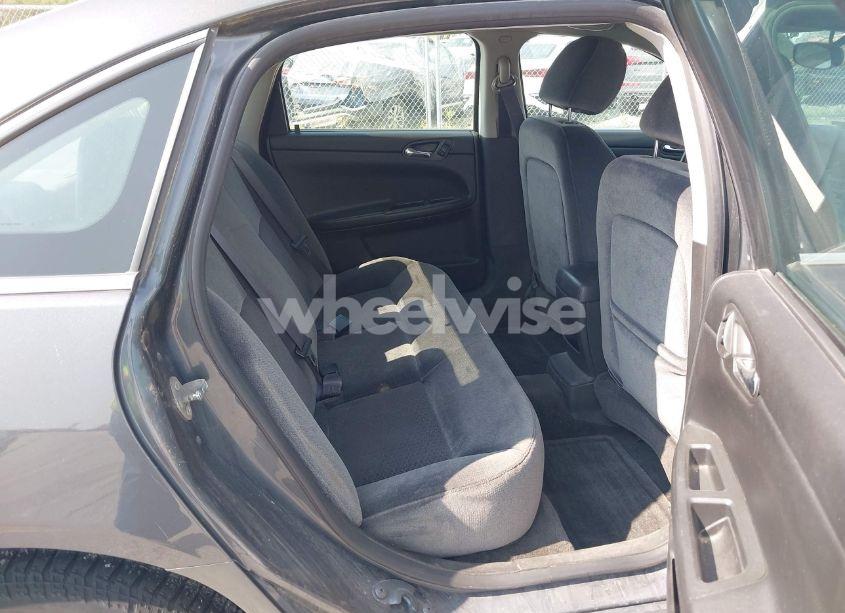 Photo 8 of 2011 Chevrolet Impala LT (VIN 2G1WG5EK0B1291824)