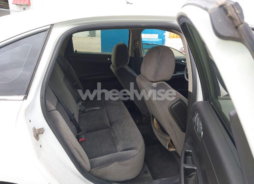 Photo 8 of 2011 Chevrolet Impala LT (VIN 2G1WG5EK0B1315801)