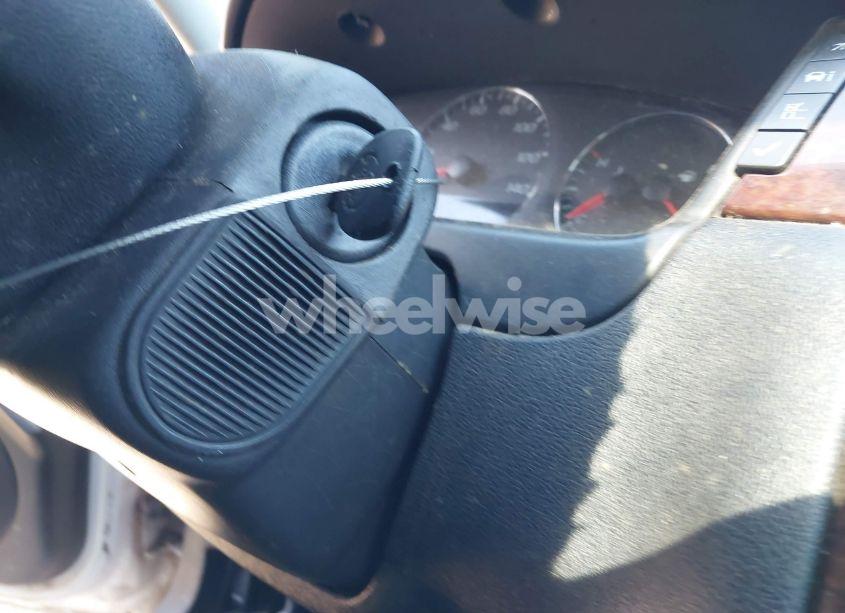 Photo 11 of 2011 Chevrolet Impala LT (VIN 2G1WG5EK0B1331464)