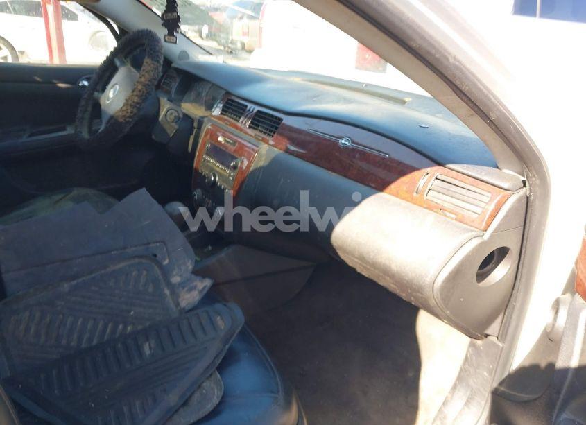 Photo 5 of 2011 Chevrolet Impala LT (VIN 2G1WG5EK0B1331464)