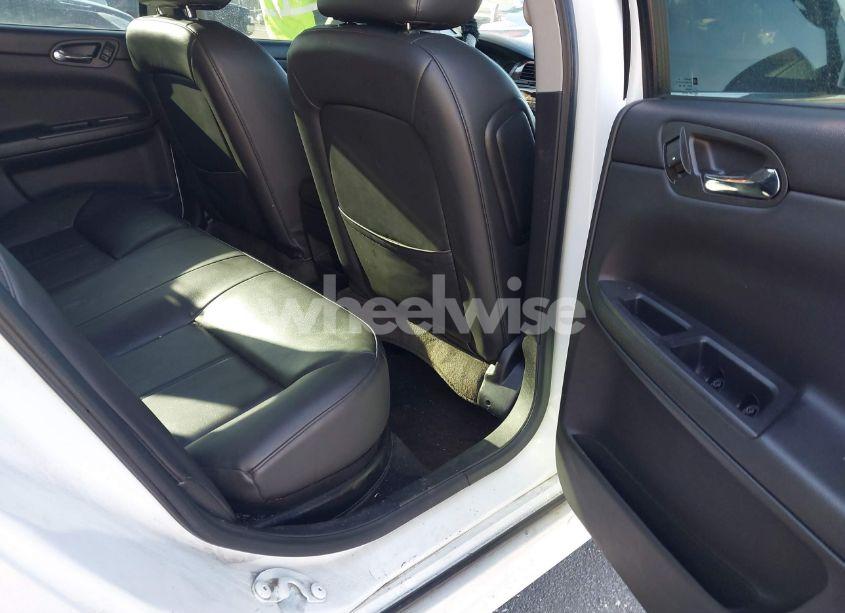 Photo 8 of 2011 Chevrolet Impala LT (VIN 2G1WG5EK1B1179310)