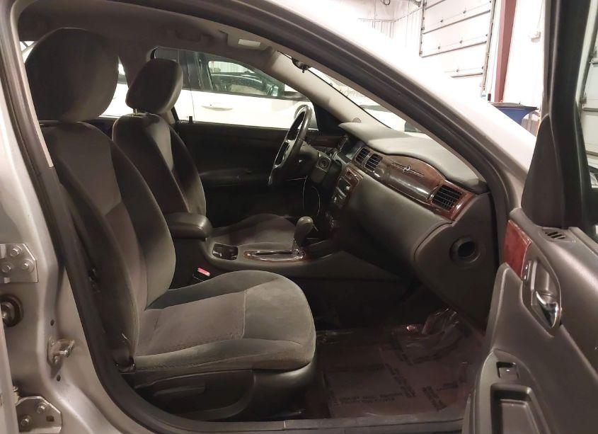 Photo 5 of 2011 Chevrolet Impala LT (VIN 2G1WG5EK1B1261344)