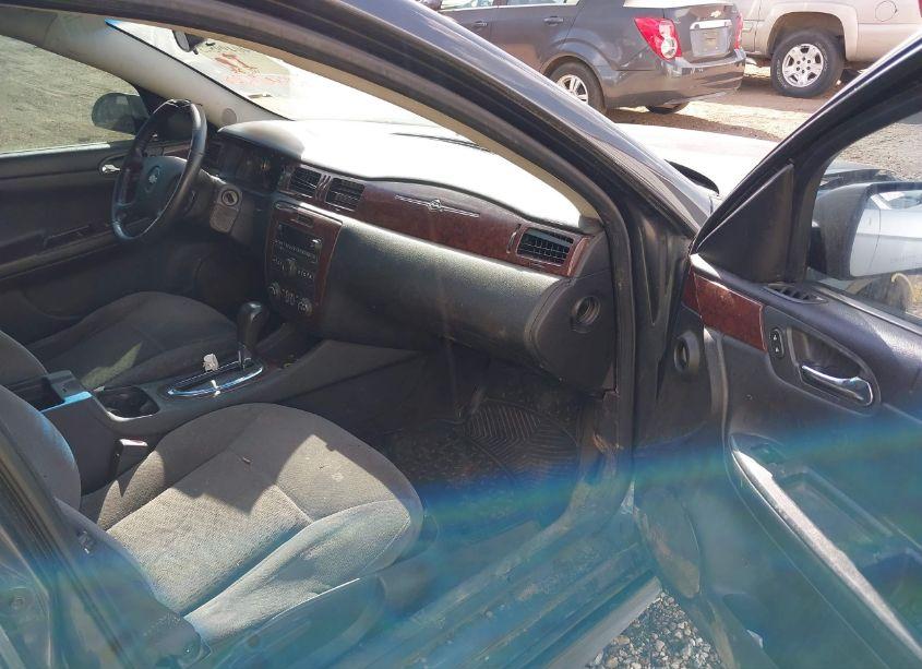 Photo 5 of 2011 Chevrolet Impala LT (VIN 2G1WG5EK1B1280279)