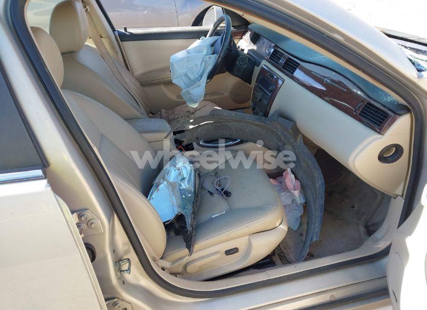 Photo 5 of 2011 Chevrolet Impala LT (VIN 2G1WG5EK2B1108696)