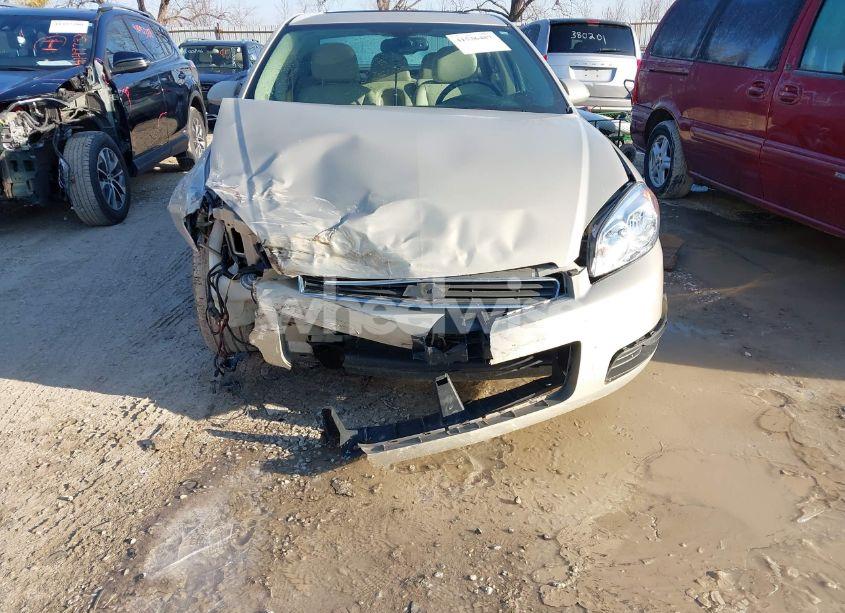 Photo 6 of 2011 Chevrolet Impala LT (VIN 2G1WG5EK2B1215540)