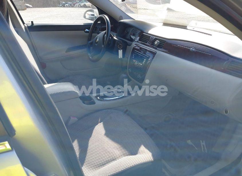 Photo 5 of 2011 Chevrolet Impala LT (VIN 2G1WG5EK2B1263698)