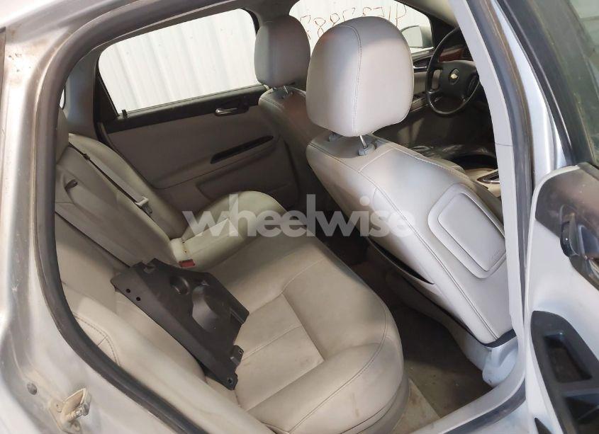 Photo 8 of 2011 Chevrolet Impala LT (VIN 2G1WG5EK2B1276922)