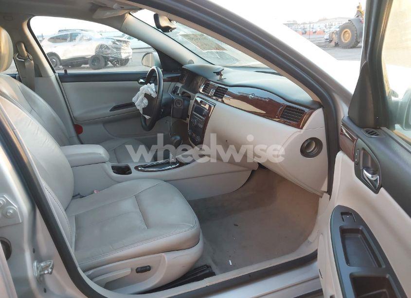 Photo 5 of 2011 Chevrolet Impala LT (VIN 2G1WG5EK2B1292795)