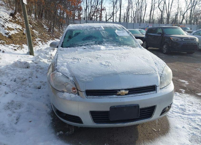 Photo 16 of 2011 Chevrolet Impala LT (VIN 2G1WG5EK2B1323804)
