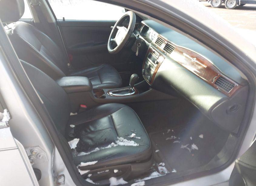 Photo 5 of 2011 Chevrolet Impala LT (VIN 2G1WG5EK2B1323804)