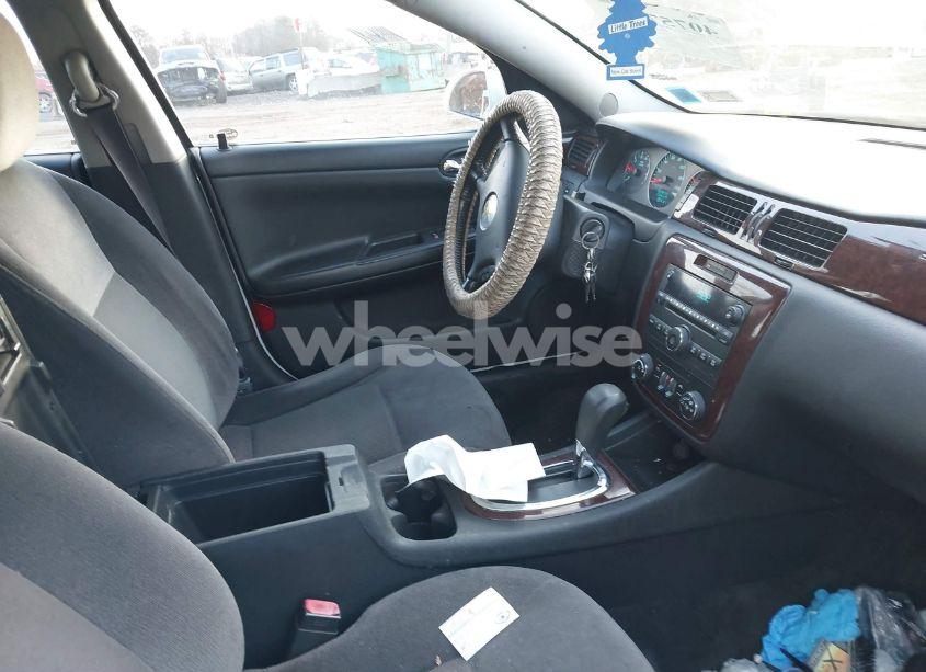 Photo 5 of 2011 Chevrolet Impala LT (VIN 2G1WG5EK3B1170298)