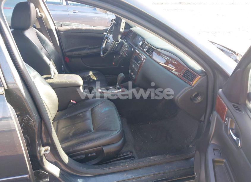 Photo 5 of 2011 Chevrolet Impala LT (VIN 2G1WG5EK3B1179003)