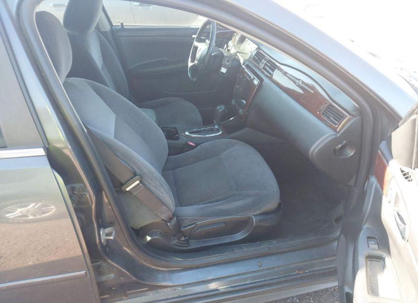 Photo 5 of 2011 Chevrolet Impala LT (VIN 2G1WG5EK3B1238261)