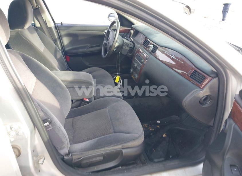 Photo 5 of 2011 Chevrolet Impala LT (VIN 2G1WG5EK3B1294555)