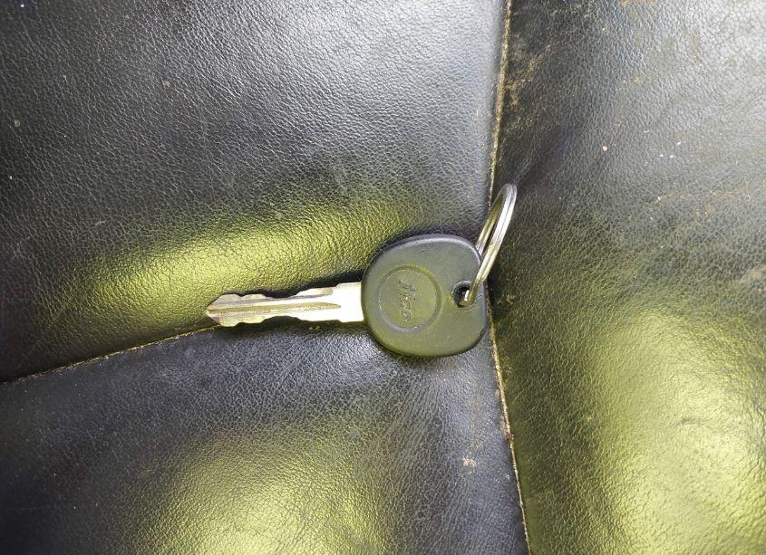 Photo 11 of 2011 Chevrolet Impala LT (VIN 2G1WG5EK3B1297410)