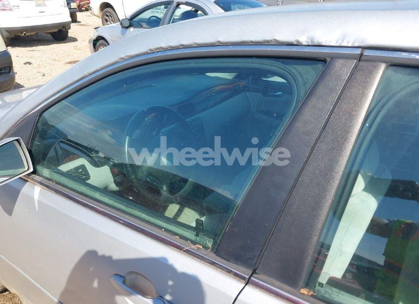 Photo 6 of 2011 Chevrolet Impala LT (VIN 2G1WG5EK4B1104729)