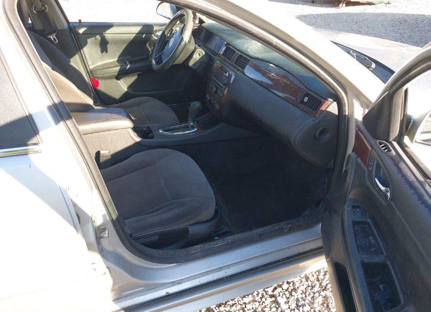 Photo 5 of 2011 Chevrolet Impala LT (VIN 2G1WG5EK4B1109834)