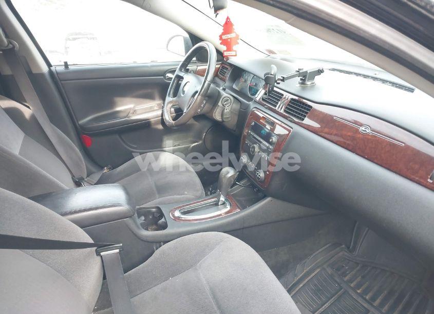 Photo 5 of 2011 Chevrolet Impala LT (VIN 2G1WG5EK4B1138766)