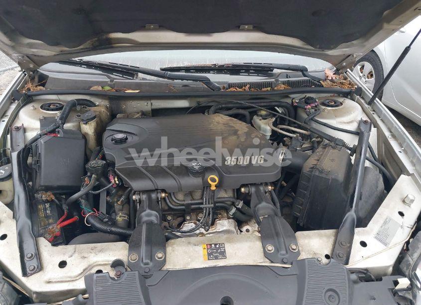 Photo 10 of 2011 Chevrolet Impala LT (VIN 2G1WG5EK4B1171380)