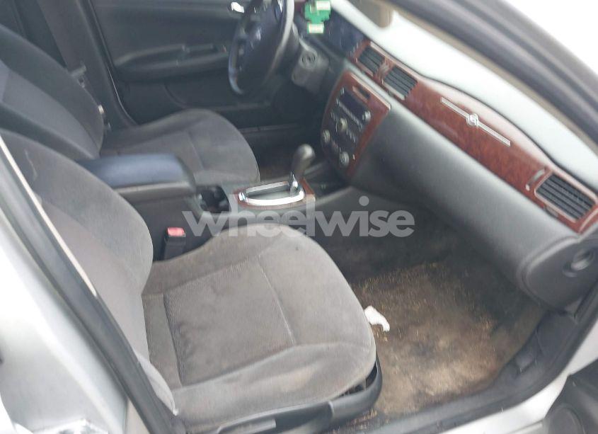 Photo 5 of 2011 Chevrolet Impala LT (VIN 2G1WG5EK4B1171380)