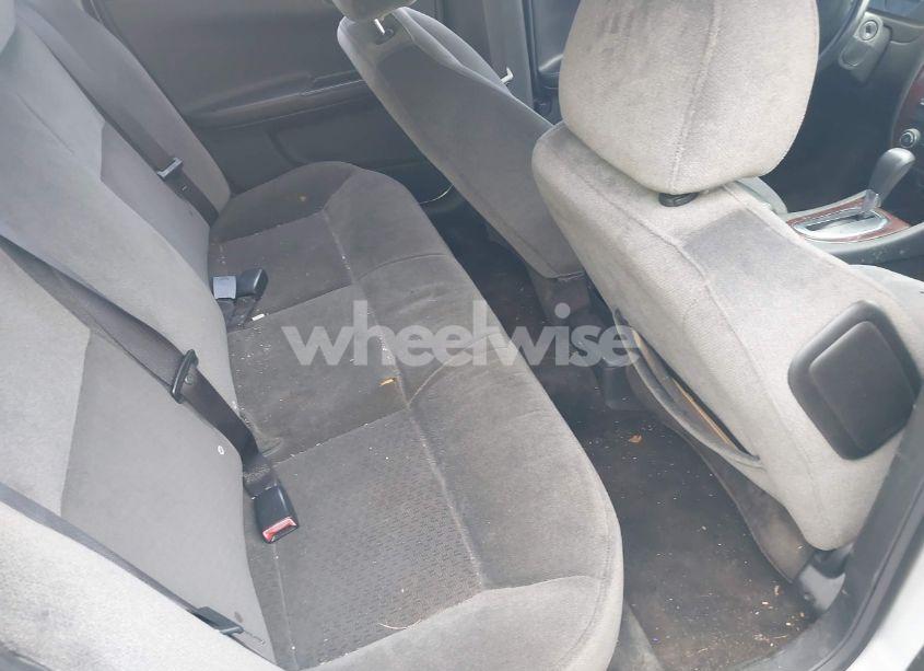 Photo 8 of 2011 Chevrolet Impala LT (VIN 2G1WG5EK4B1171380)