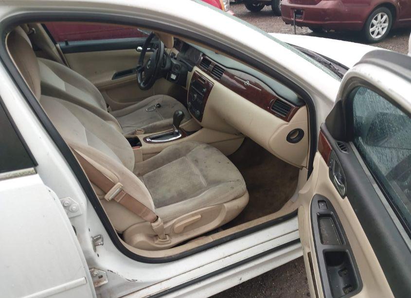 Photo 5 of 2011 Chevrolet Impala LT (VIN 2G1WG5EK4B1286805)