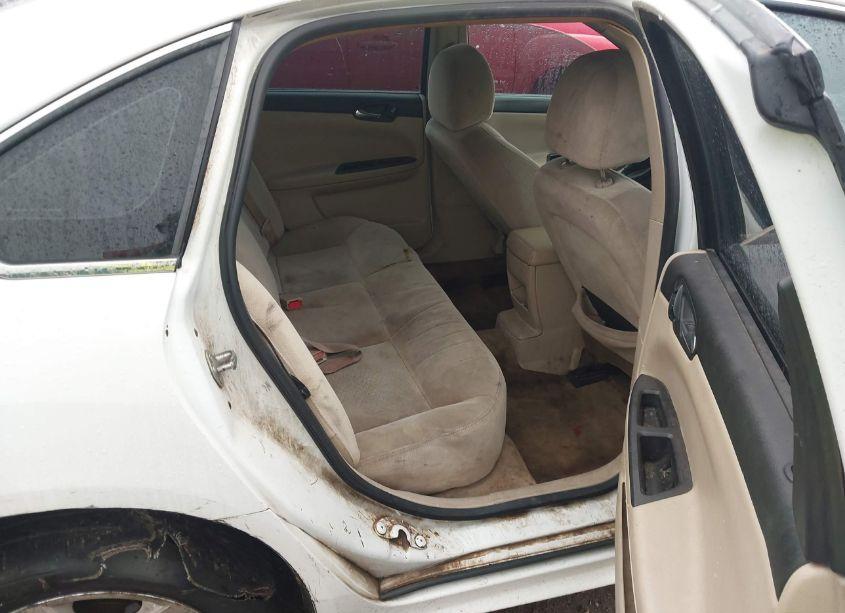 Photo 8 of 2011 Chevrolet Impala LT (VIN 2G1WG5EK4B1286805)