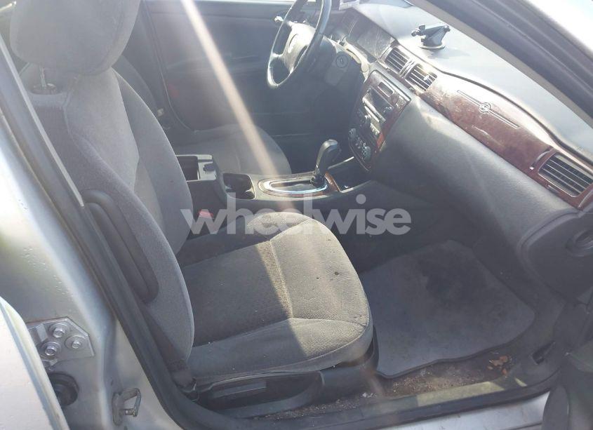 Photo 5 of 2011 Chevrolet Impala LT (VIN 2G1WG5EK5B1110913)