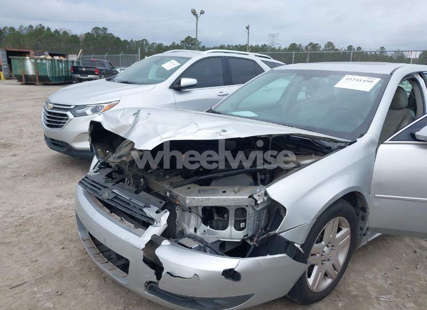 Photo 6 of 2011 Chevrolet Impala LT (VIN 2G1WG5EK5B1112578)