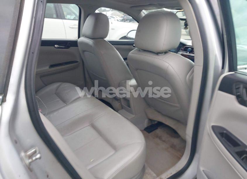 Photo 8 of 2011 Chevrolet Impala LT (VIN 2G1WG5EK5B1112578)