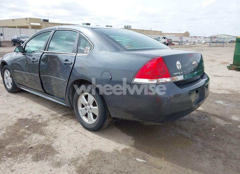 Photo 3 of 2011 Chevrolet Impala LT (VIN 2G1WG5EK5B1208968)