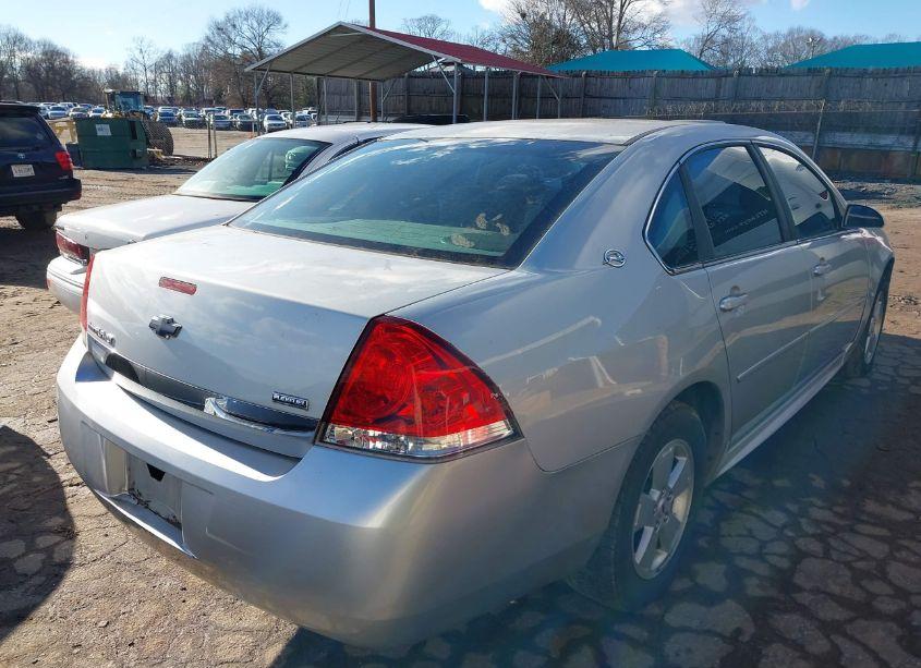 Photo 4 of 2011 Chevrolet Impala LT (VIN 2G1WG5EK5B1209070)