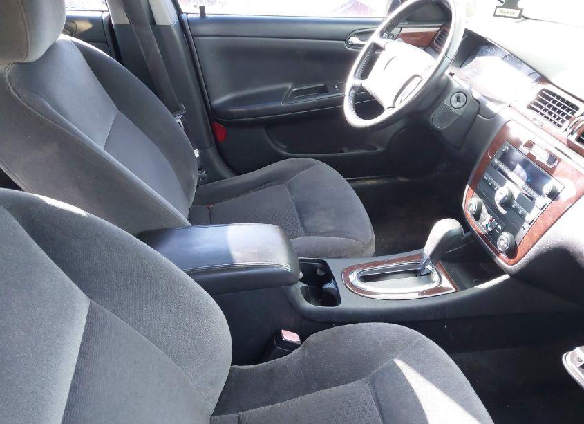 Photo 5 of 2011 Chevrolet Impala LT (VIN 2G1WG5EK5B1209070)