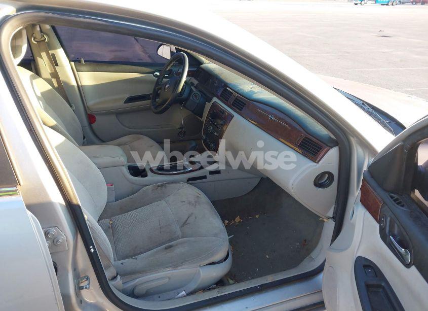 Photo 5 of 2011 Chevrolet Impala LT (VIN 2G1WG5EK5B1252162)