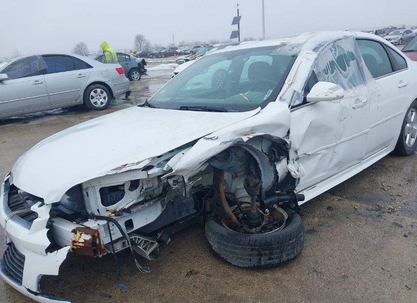 Photo 6 of 2011 Chevrolet Impala LT (VIN 2G1WG5EK5B1253926)