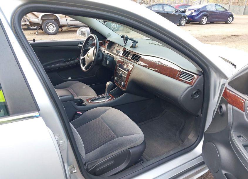 Photo 5 of 2011 Chevrolet Impala LT (VIN 2G1WG5EK5B1283797)